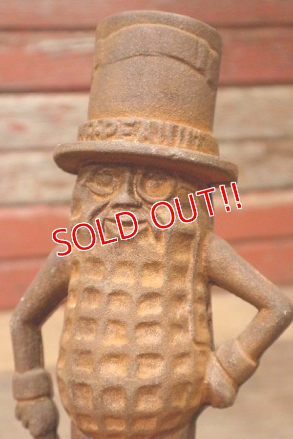 画像2: ct-220801-01 PLANTERS / MR.PEANUT 1940's Cast Iron Coin Bank