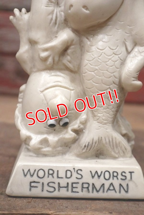 画像2: ct-220901-15 W & R BERRIES 1970's Message Doll "WORLD'S WORST FIHSRMAN"