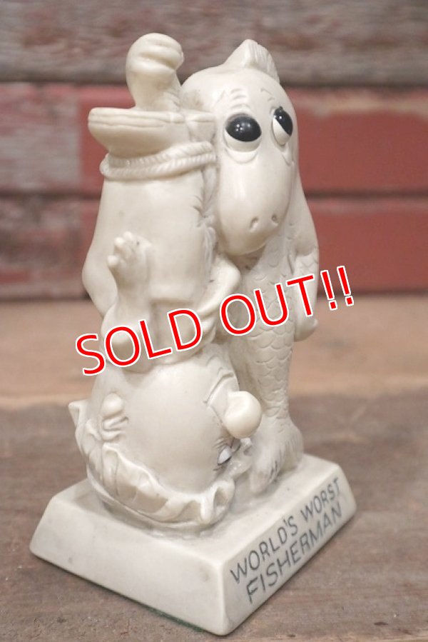 画像3: ct-220901-15 W & R BERRIES 1970's Message Doll "WORLD'S WORST FIHSRMAN"