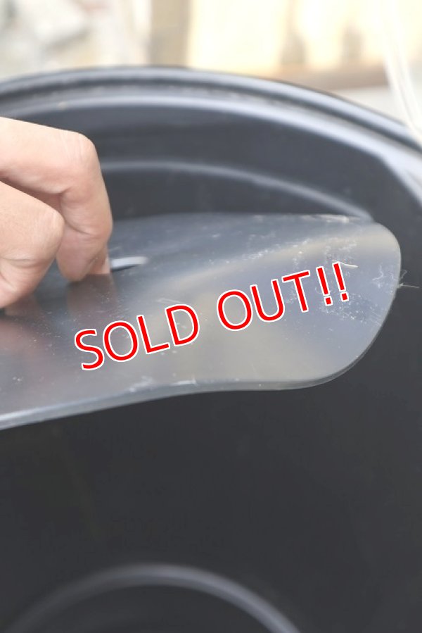 画像17: ct-220901-16 Nestlé / Quik Bunny 1990's Cooler Box