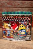 画像1: ct-220601-01 MARS / M&M's 2001 Christmas Village Series Number 12 Canister Can