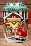 画像1: ct-220601-01 MARS / M&M's 1999 Christmas Village Series Number 10 Canister Can