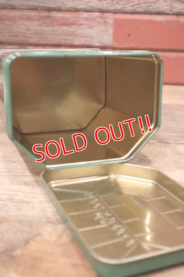 画像6: ct-220601-01 MARS / M&M's 2000 Christmas Village Series Number 11 Canister Can