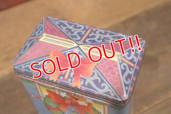 画像7: ct-220601-01 MARS / M&M's 1995 "Christmas Eve at the Bed and Breakfast" Canister Can