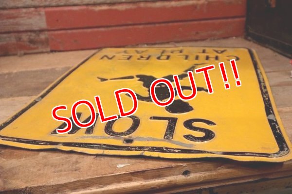 画像6: dp-221001-02 Road Sign 〜1950's "SLOW CHILDREN AT PLAY"