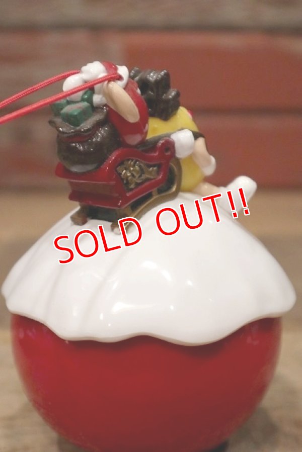 画像4: ct-220601-01 MARS / M&M's 2000's Red & Yellow Christmas Ornament Container