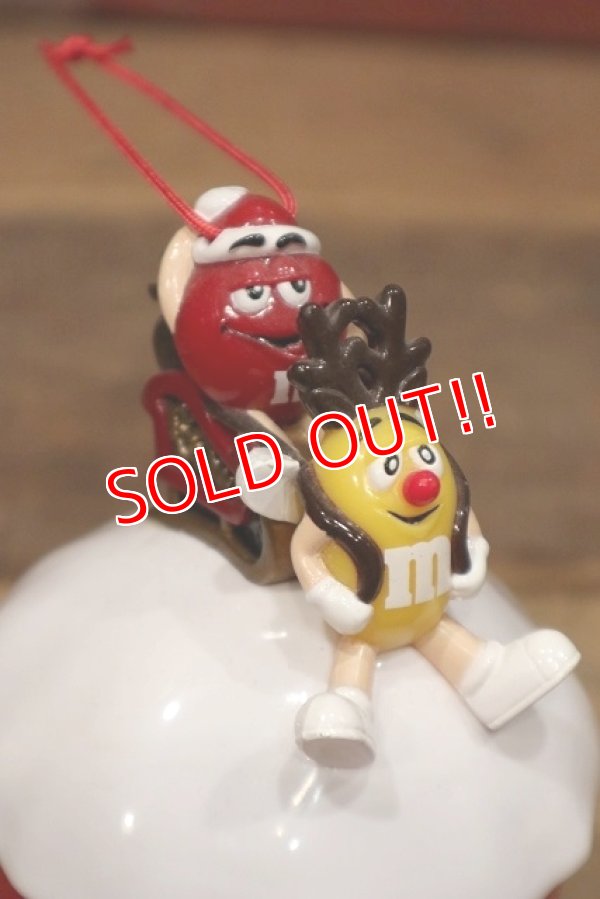 画像2: ct-220601-01 MARS / M&M's 2000's Red & Yellow Christmas Ornament Container