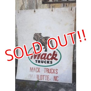 画像: dp-221001-16 Mack TRUCKS / 1970's〜MUDFLAPS