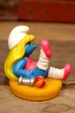 画像3: ct-221101-12 Smurfette / 1998 Candy Topper "Aerobics"