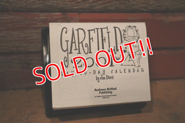 画像2: ct-220901-14 Garfield / 2001 Day to Day Calendar
