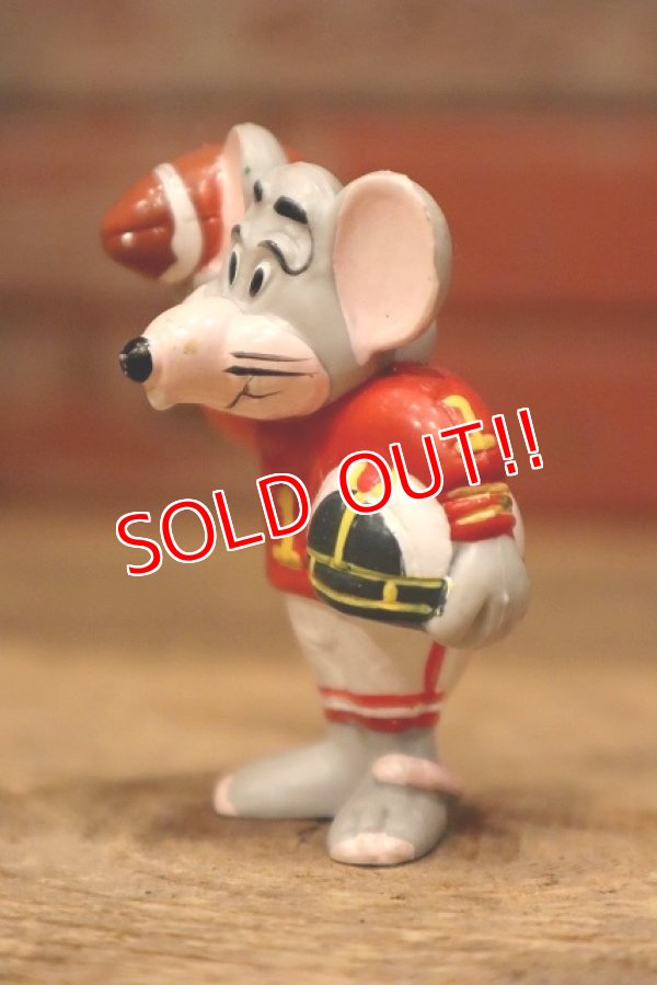 画像2: ct-221201-11 Chuck E. Cheeses / 1984 PVC Figure "Football"