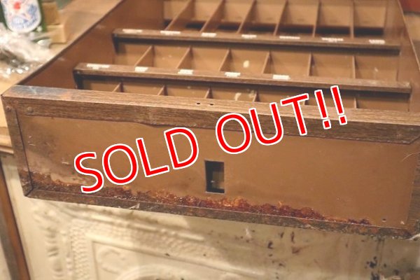 画像11: dp-221201-24 Winston Salem / Vintage Cigarette Store Display Rack