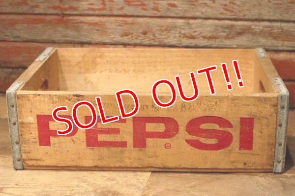 画像2: dp-230101-76 PEPSI / Vintage Wood Box