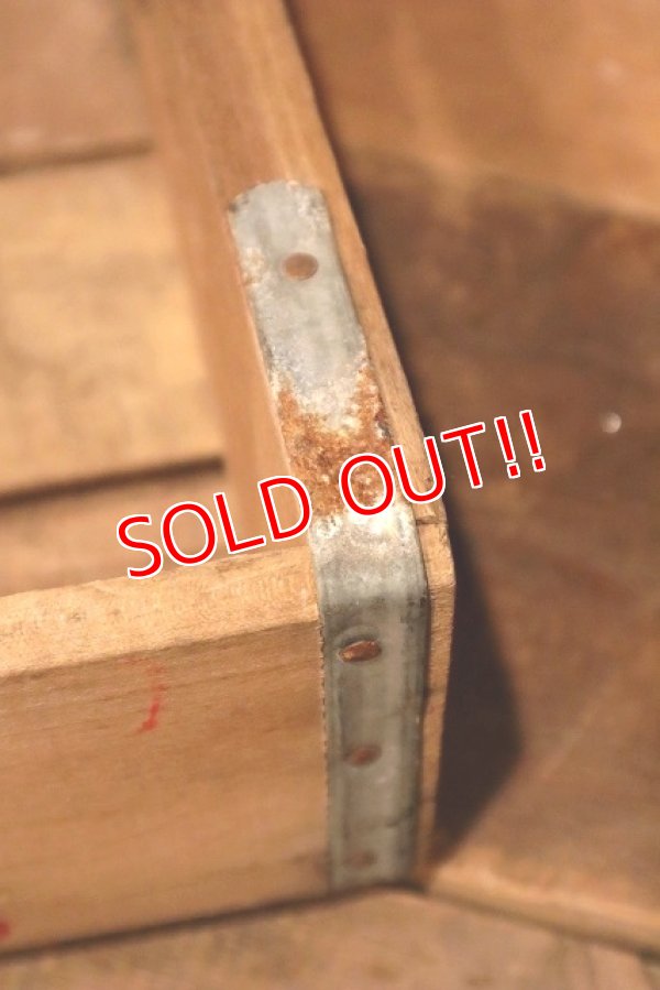 画像9: dp-230101-77 G.C.C. BEVAERAGES / Vintage Wood Box