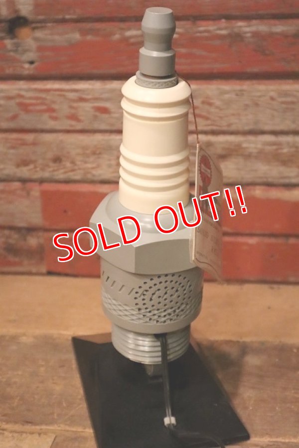 画像6: dp-230101-87 CHAMPION Spark Plug / 1970's AM Radio