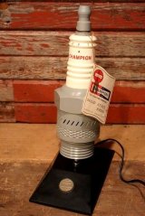 画像: dp-230101-87 CHAMPION Spark Plug / 1970's AM Radio