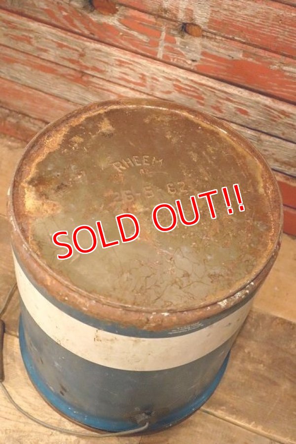 画像9: dp-230101-03 RPM / 1960's 5 U.S. GALLONS OIL CAN