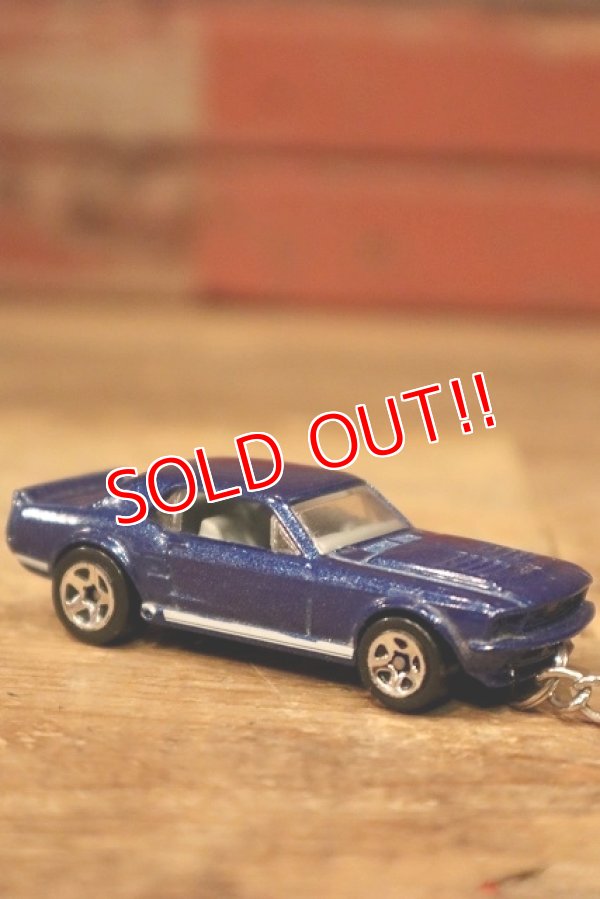 画像3: dp-221201-53 '67 Ford Mustang GT / Mattel 2010 Toy Car Keyring