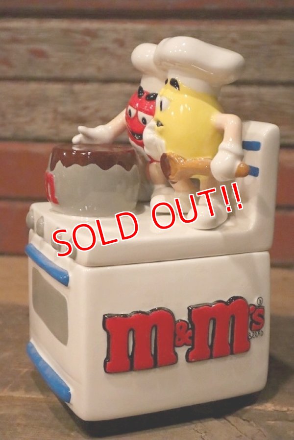 画像3: ct-230101-15 Mars / M&M's 2001 Ceramic Stove Oven Cookie Jar