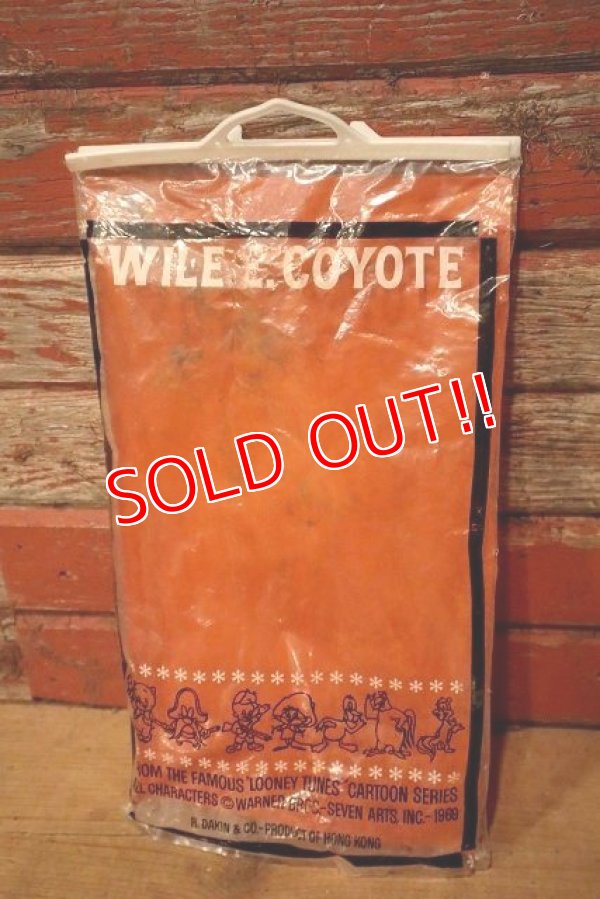 画像8: ct-230201-24 Wile E. Coyote / DAKIN 1968 Figure
