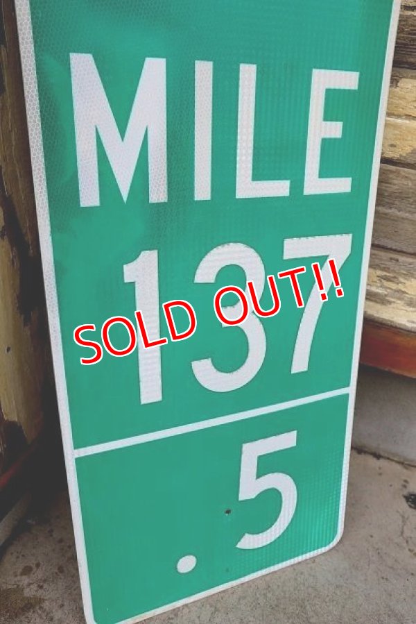 画像4: dp-230101-95 INTERSATE 69 Milepost sign "SOUTH 137.5"