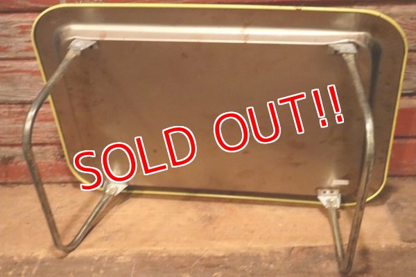 画像9: ct-230301-72 SMURF / 1980's Kid's Tin Table