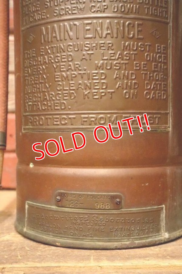 画像3: dp-230301-20 1940's-1950's Metal Fire Extinguisher
