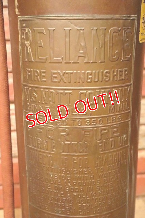 画像2: dp-230301-20 1940's-1950's Metal Fire Extinguisher