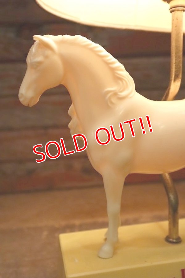 画像2: dp-230301-08 White Horse Scotch Whisky / 1970's Stand Light