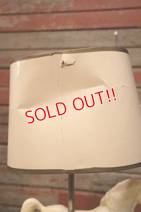 画像11: dp-230301-08 White Horse Scotch Whisky / 1970's Stand Light