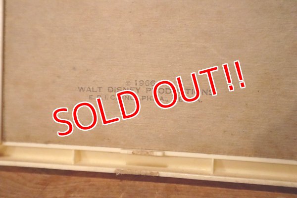 画像7: ct-230301-97 Donald Duck / 1960's Embroidered Framed Picture