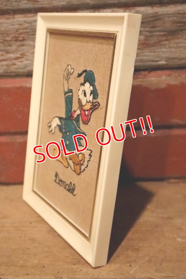 画像3: ct-230301-97 Donald Duck / 1960's Embroidered Framed Picture