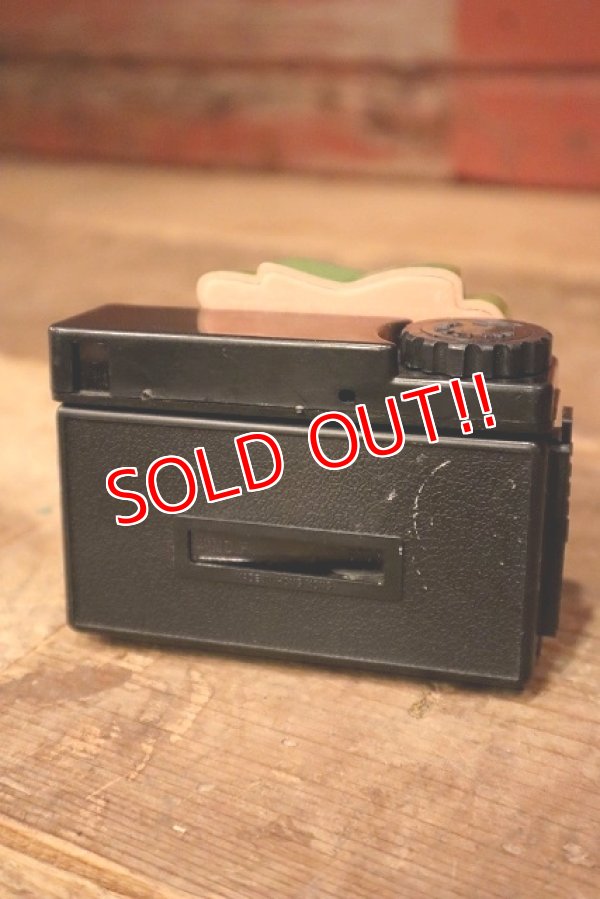 画像5: ct-221201-103 Yogi Bear / 1976 Plastic Toy Camera