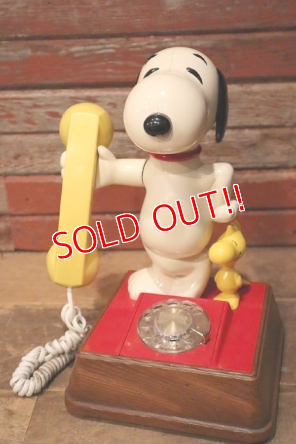 画像1: ct-230301-103 Snoopy & Woodstock / 1976 Telephone