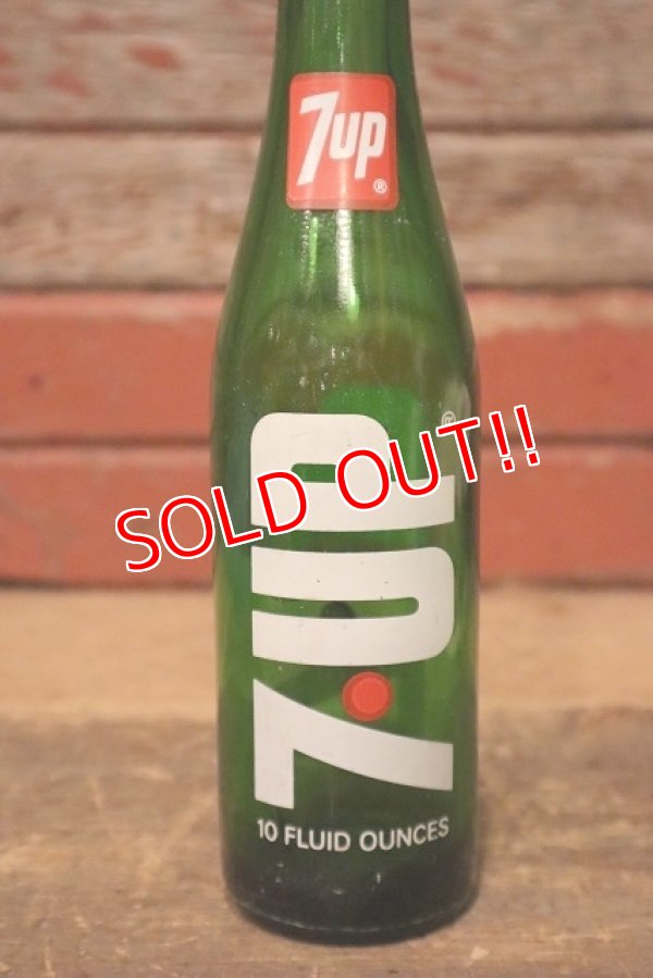 画像3: dp-210401-75 7up / 1960's-1970's 10 FL.OZ.Bottle