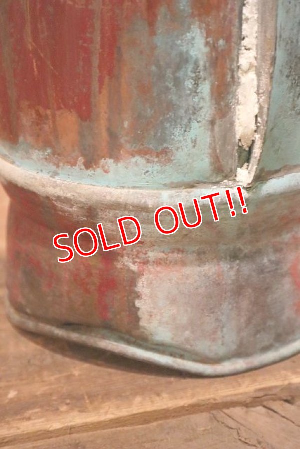 画像10: dp-230301-128 1940's-1950's BADGER'S Metal Fire Extinguisher