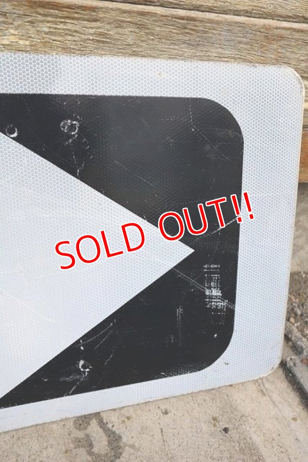 画像2: dp-210401-63 Road Sign "⇒ONE WAY"