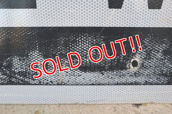 画像6: dp-210401-63 Road Sign "⇒ONE WAY"