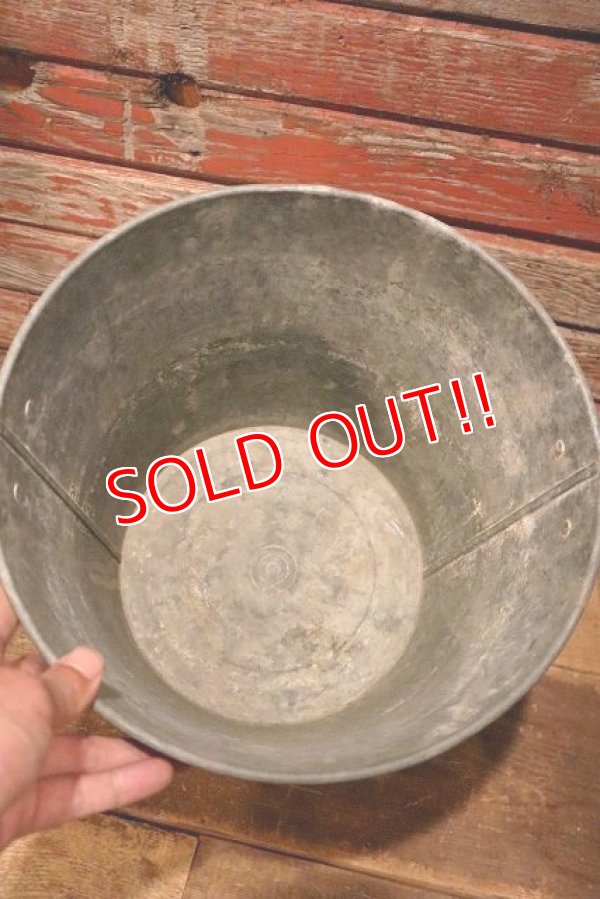 画像11: dp-230414-70 all / 1950's-1960's Laundry Detergent Galvanized Metal Bucket