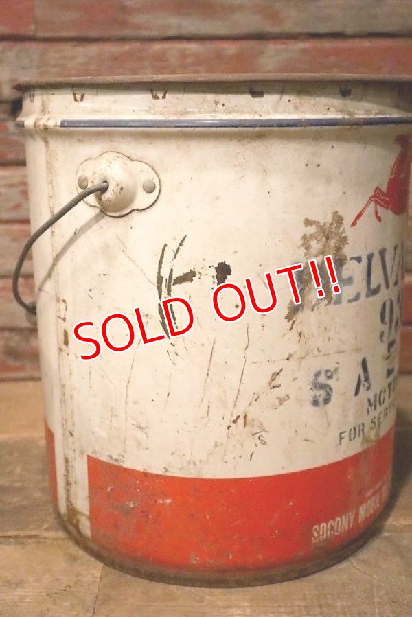 画像7: dp-230401-16 Mobil / 1950's 5 U.S. GALLONS OIL CAN