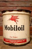 画像1: dp-230401-19 Mobiloil / 1940's-1950's 5 U.S. GALLONS OIL CAN