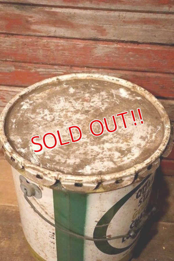 画像8: dp-230401-31 QUAKER STATE / 1970's 5 U.S. GALLONS OIL CAN