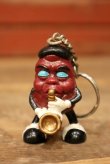 画像1: ct-201114-125 The California Raisins / 1988 PVC Keychain "Sax Player"