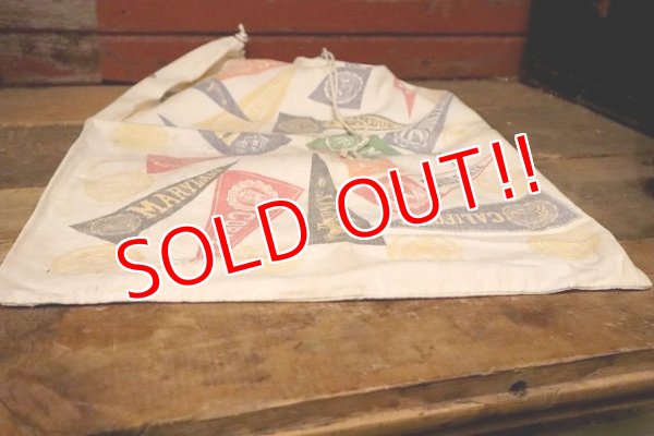 画像13: dp-230414-62 College Pennant Vintage Laundry Bag