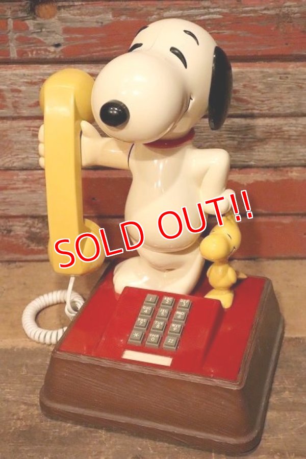 画像1: ct-230601-03 Snoopy & Woodstock / 1976 Telephone