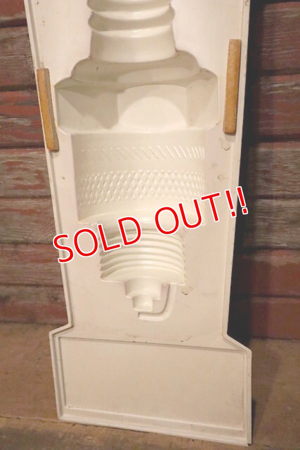 画像13: dp-230401-53 CHAMPION SPARK PLUGS / 1970's 3D Plastic Sign