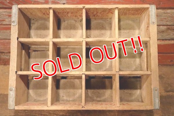 画像7: dp-230401-12 White Rock / Vintage Wood Box