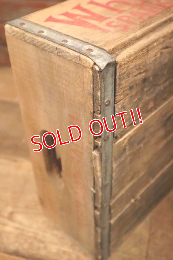 画像10: dp-230401-12 White Rock / Vintage Wood Box