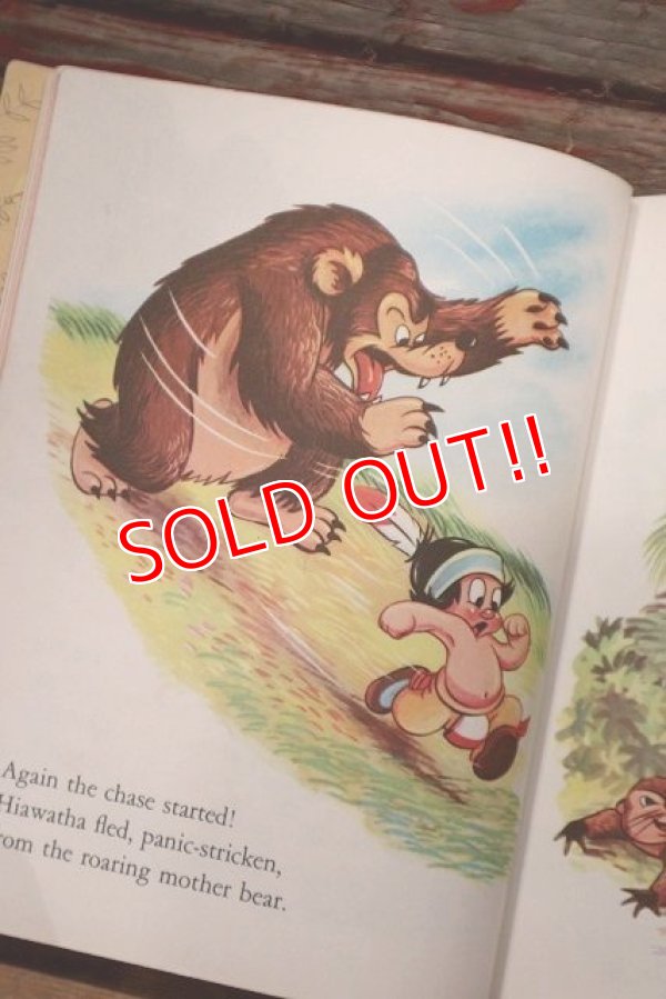 画像5: ct-221101-71 Walt Disney's HIAWATHA / 1953 A LITTLE GOLDEN BOOK