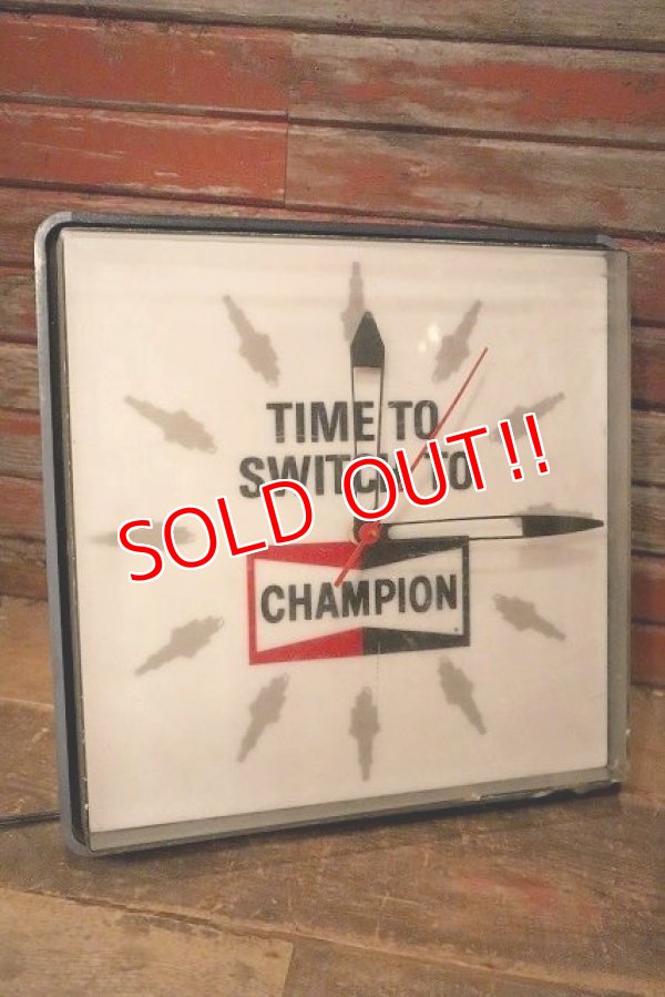 画像4: dp-230608-03 CHAMPION / 1960's-1970's Lighted Clock